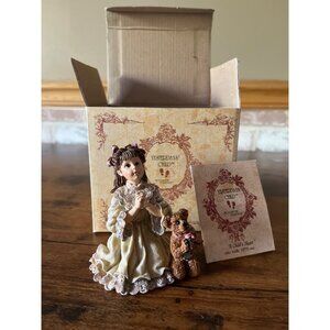Yesterdays Child Figurine "God is Here" 1979 Enesco Girl & Teddy Bear Kneeling